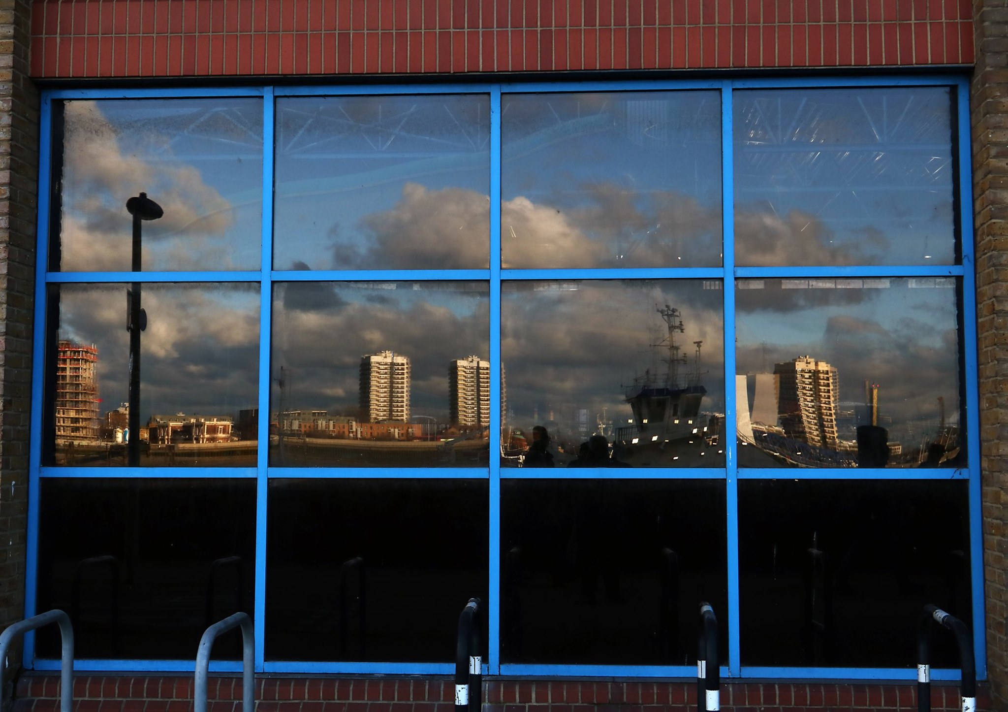 Derelict London image by Ian Parker  (4)